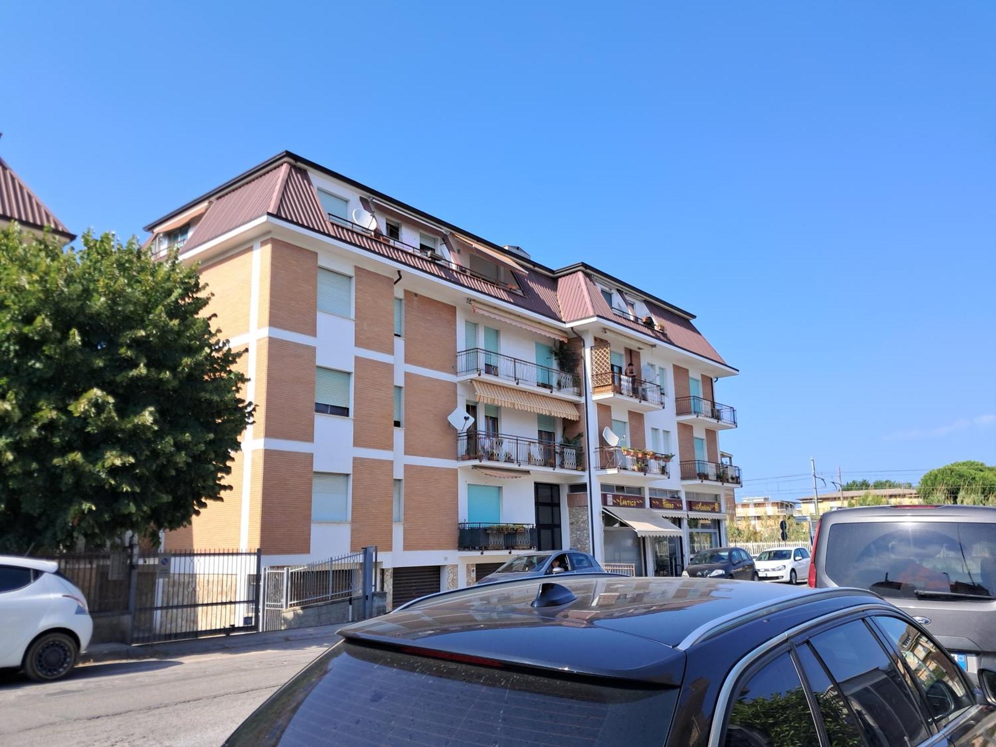Roses House Apartment Porto San Giorgio Bagian luar foto